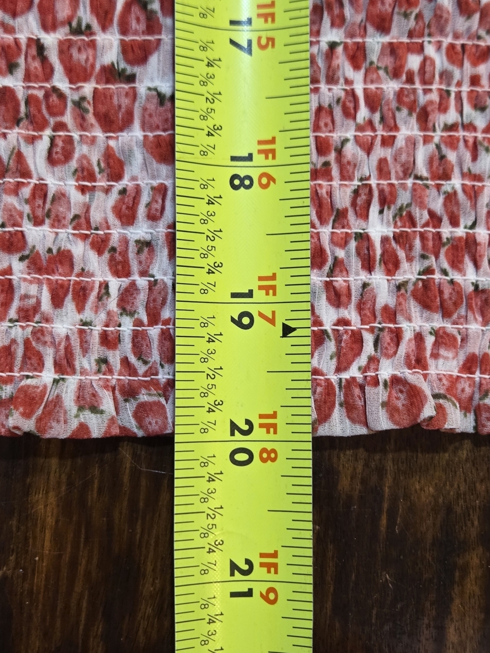 Joie Strawberry Pattern Chiffon Pleasent Top SZ S Cottegecore Summy Short Sleeve - Picture 5 of 6